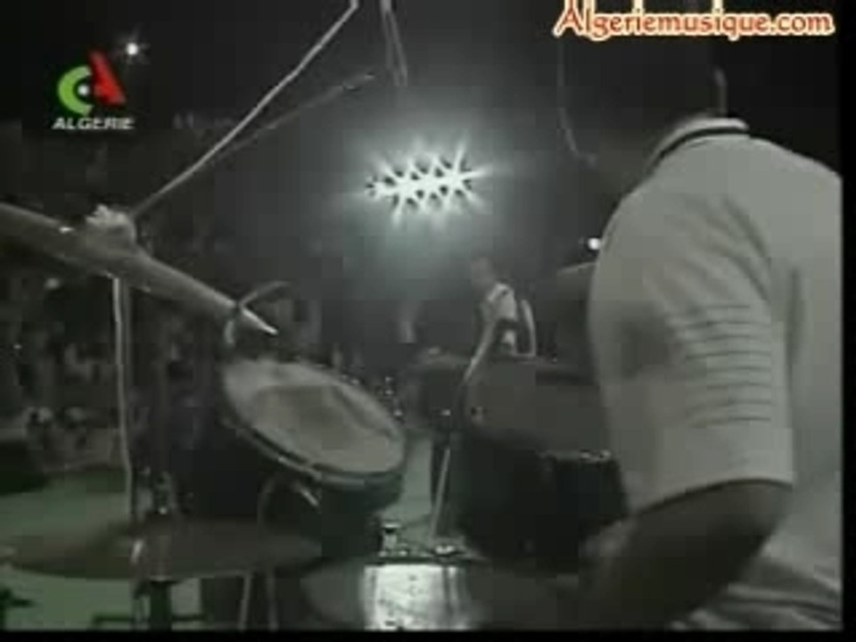 Cheb khalass - Kouitini Nabila en live !!!!!!!!!!