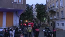Fatih'te Dün Gece Yanan Bina Çöktü - Detaylar