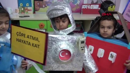 Adıyaman Anaokulu Öğrencileri Geri Dönüşü Defile ile Anlattı