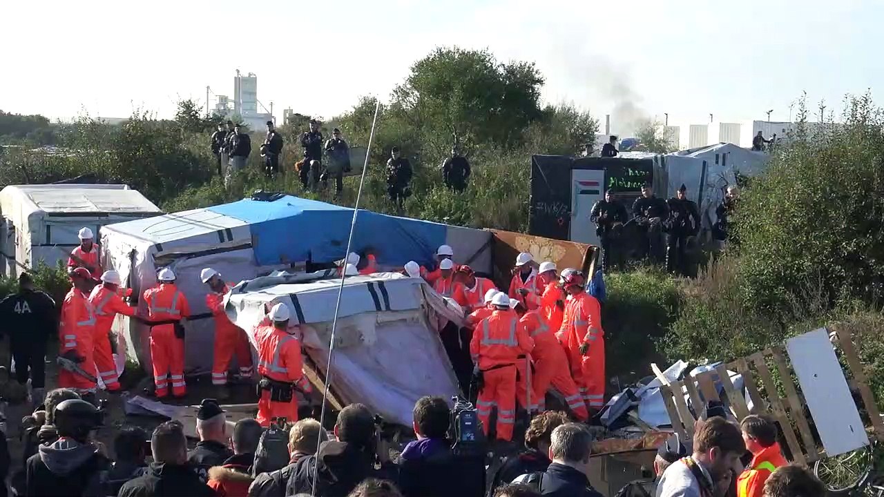 Regarde ailleurs Bande-annonce VO (2019) Documentaire