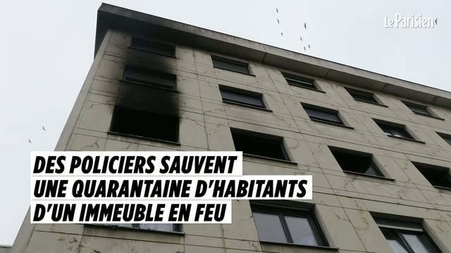 Des policiers sauvent une quarantaine d'habitants dans un immeuble en feu