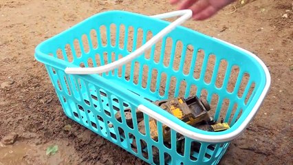 Fine Toys Construction Vehicles Looking for underground car   Toys for kids