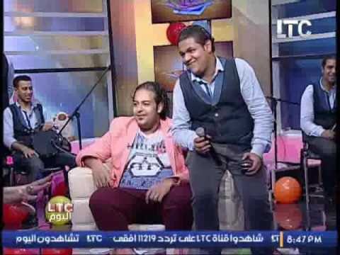 شاهد ... الغيطى يدخل فى نوبة من الضحك مع المطرب اسماعيل الليثى بسبب !!