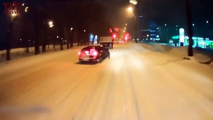 Karlı ve buzlu Zeminde Araç Kazaları / Dash Cam Crashes in SNOW