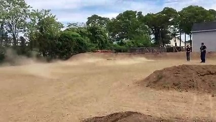 6S LIPO BRUSHLESS ARRMA KRATON vs TLR NITRO 4.0 8T_TNS (.32 ) Nova41032 Header_ERCM EndBleed Pipe ( 720 X 1280 )