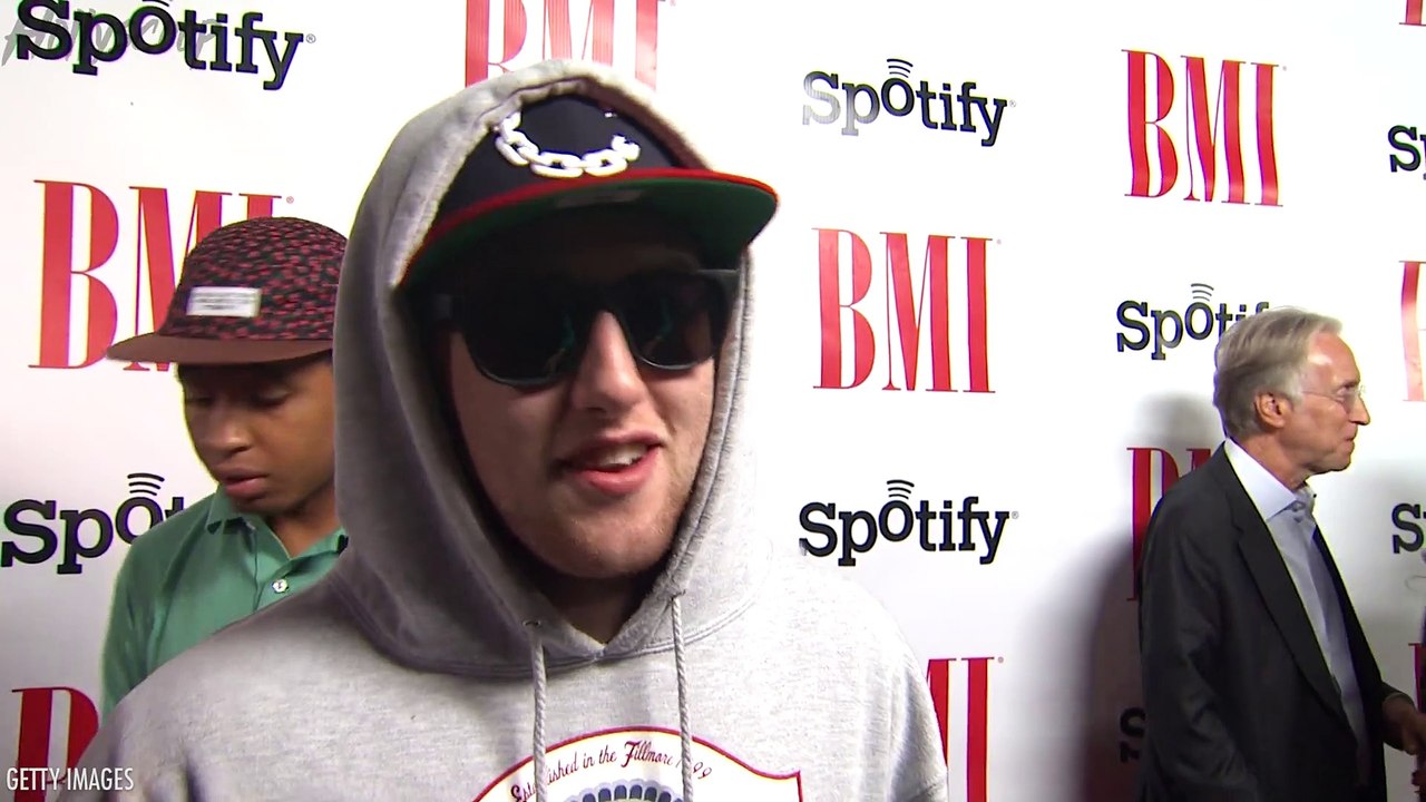 Ariana grande CAUGHT Dating Ex Ricky Alvarez!