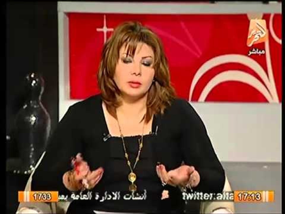 شاهد.. مسيرة الاخوان تداهم مبني طب بنات الازهر و إصابة عامل