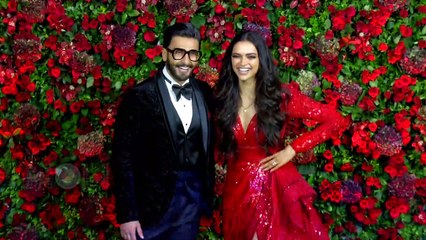 Deepika Padukone HUGS Katrina Kaif, Ends FIGHT At Star Screen Awards 2018