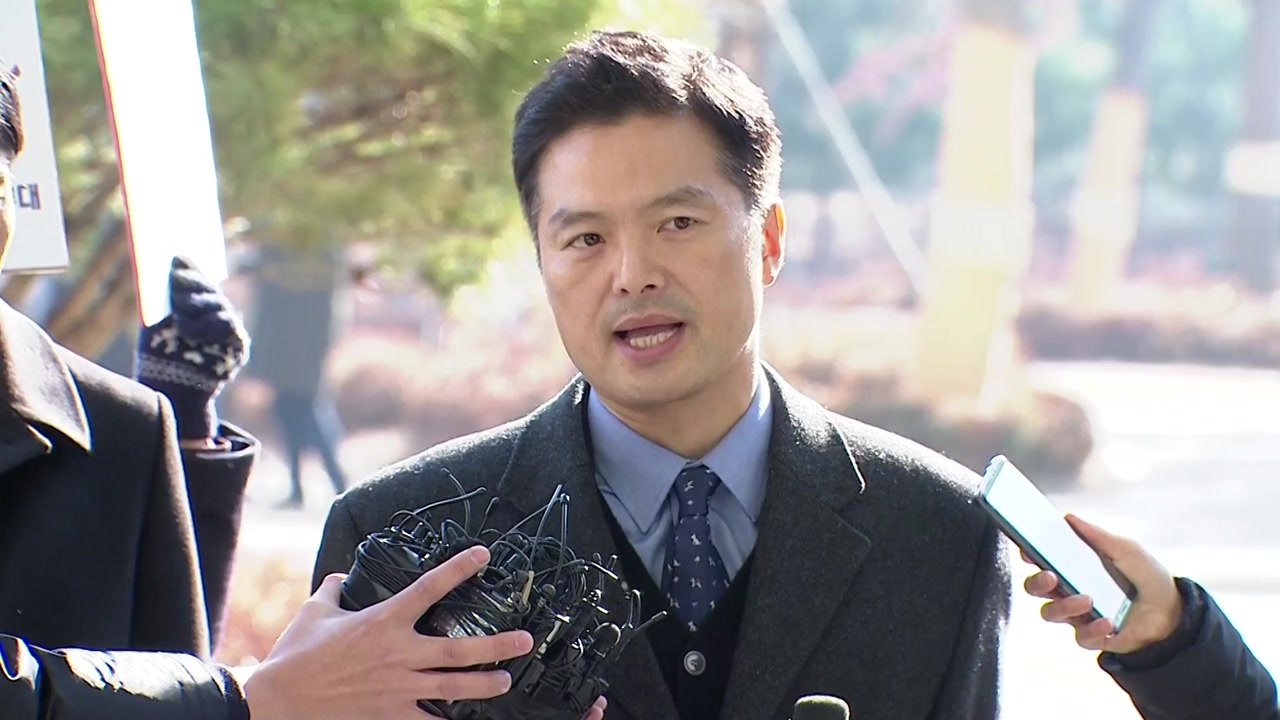 [현장영상] '靑 사찰 주장' 김태우 수사관 첫 검찰 조사 / YTN