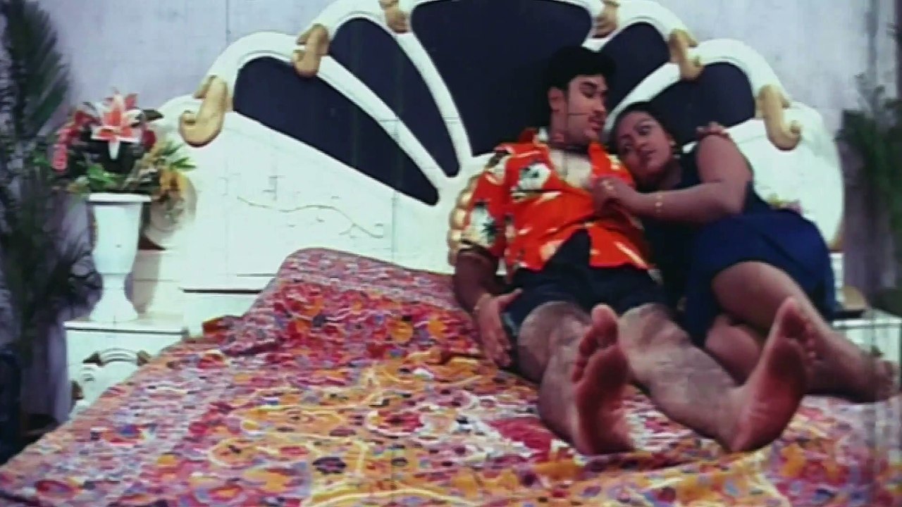AAYERATHIL ORUTHI 5