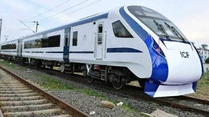 Train 18 सिर्फ 8 Hours में पहुंचेगी Delhi To Varanasi, Piyush Goyal का दावा | वनइंडिया हिंदी