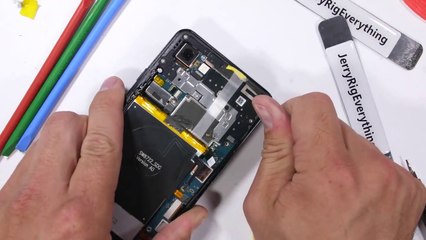 Pixel 3 XL Teardown - Can the scratches be removed