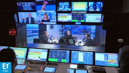 Le retour des téléphones à clapet