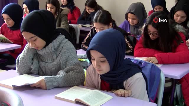 Kitap Okuma Alışkanlığı Her Saat Aşılanıyor