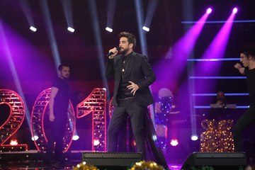 إنيس أركان.. أداء يسرق القلوب من جديد على مسرح صوت تركيا