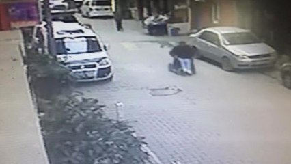 Tekerlekli Sandalyedeki Engelliye Silahlı Saldırı