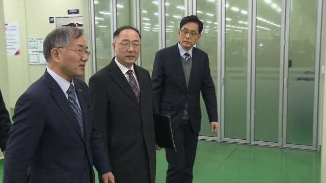 홍남기 올해 경제 이끌 축은 수출...7천억 달러 달성 / YTN