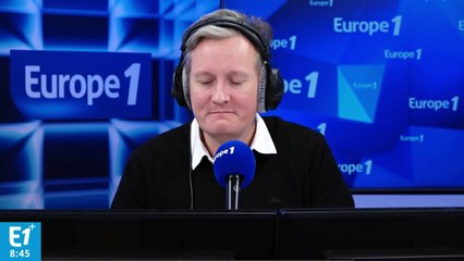 BEST-OF - François Hollande : "Une 'itinérance mémorielle' ? Emmanuel Macron n'a pas encore plus compliqué comme nom ?!"