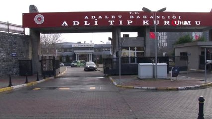 Fatih'te Çöken Binanın Enkazında Ölenlerin Cenazesi Adli Tıp Kurumu'ndan Alındı