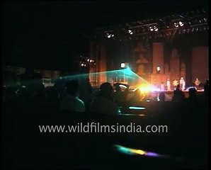 Subhash Ghai and Farah Khan at film rehearsals for 'Taal'