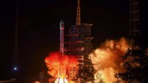 Une sonde chinoise alunit sur la face cachée de la Lune