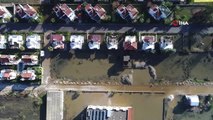 Sular Altında Kalan Lüks Villalar Havadan Görüntülendi