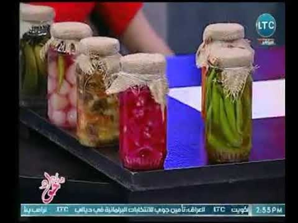 صفا سلامة توضح طرق حفظ عمل المخللات فى البيت بط...