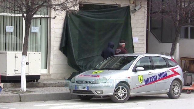 Grabitje spektakolare në Urën Vajgurore - News, Lajme - Vizion Plus