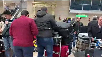 شاهد عصابة الإستروكس في قبضة الأمن بمطار القاهرة