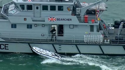 Bootsflüchtlinge im Ärmelkanal: Mutmaßliche Schleuser festgenommen