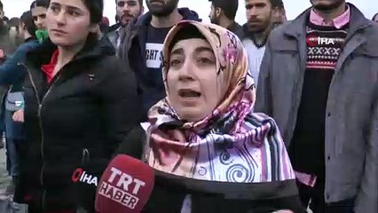 Üniversiteli Elif’in öldüğü yere karanfiller bırakıldı