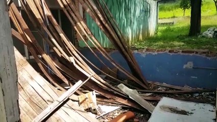 Quase quatro anos após incêndio, antiga escola segue abandonada