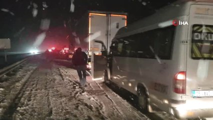 Karadeniz'i İstanbul'a Bağlayan Kemikli Rampalarında Yoğun Kar Yağışı