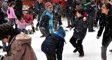 Yoğun Kar Yağışı Nedeniyle 2 İlde Eğitime Ara Verildi! İşte O İller