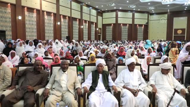 Sudan Devlet Başkanı El-Beşir: Ülke Güvenliğiyle Oynanmasına İzin Vermeyeceğiz