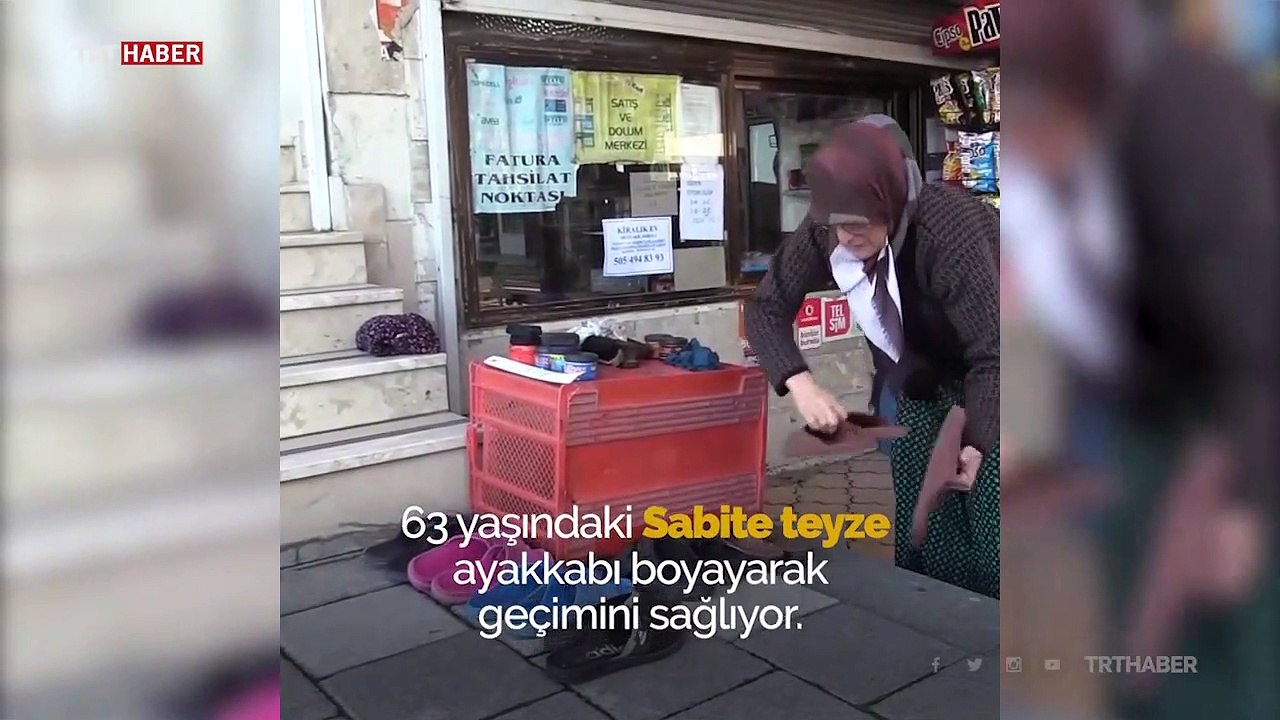 "Sabite Nine" ayakkabı boyacılığı yaparak geçimini sağlıyor