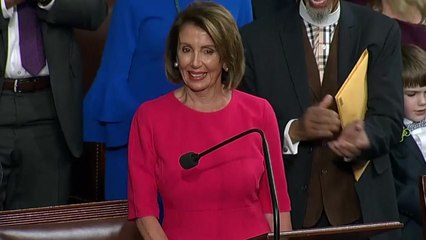 美 하원 장악 펠로시... 트럼프와 매서운 대립각 / YTN