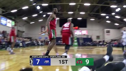 Big dunk from Vitto Brown