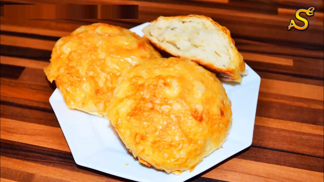 Käsebrötchen - cheese roll - Сырные булочки - Üstü kasarlı poğaça