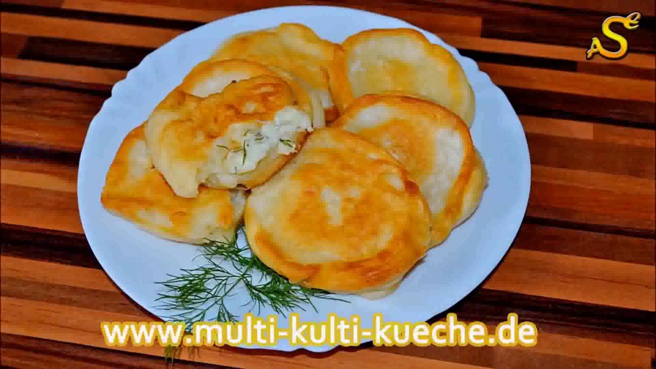 Aladiki, Oladji oder auch Oladi genannt sind Russische Pancakes - Die hier sind mit Käse Füllung