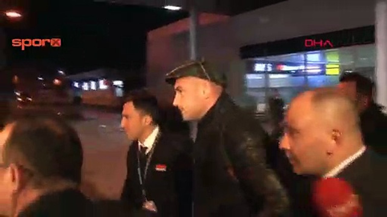 Burak Yılmaz Antalya’ya geldi