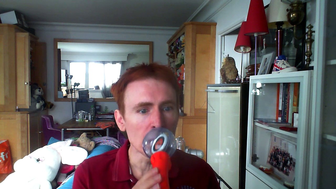 Wiwi égratigne "walk it talk it" de Migos & Drake