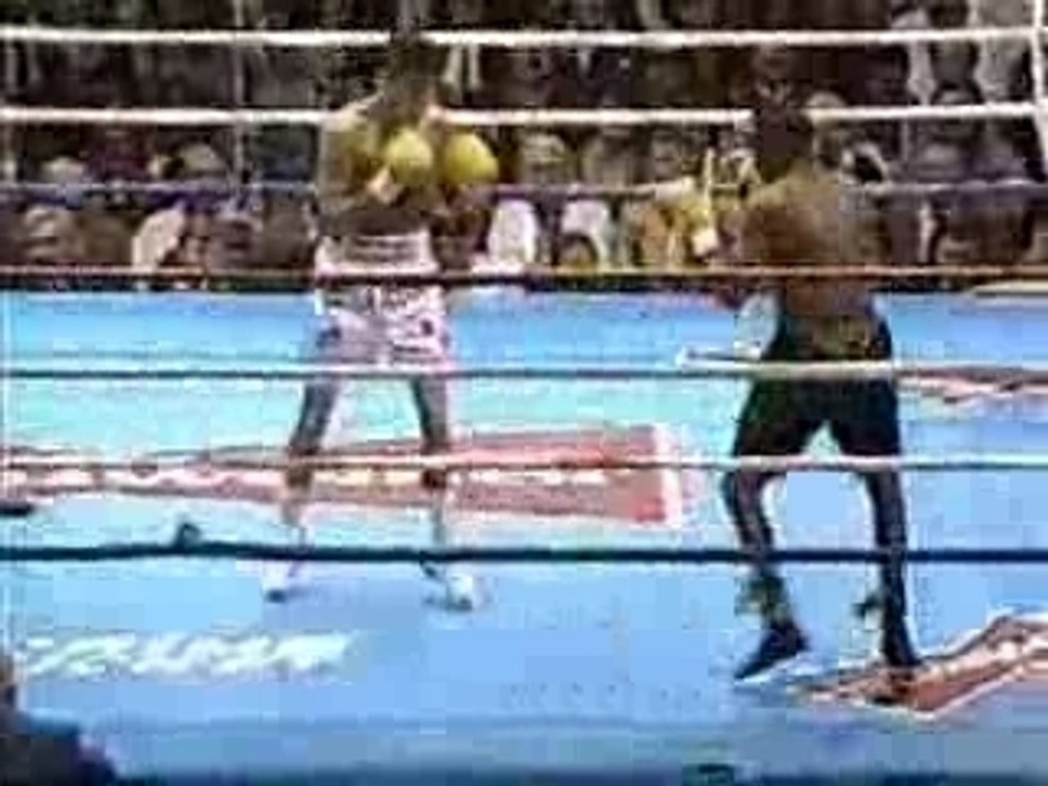 Oscar De La Hoya vs. Lamar Williams 23nov92 LQ