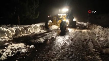 Karda Mahsur Kalan 8 Kişi Kurtarıldı