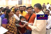 VISITORS 1 MET AP CM AT PRAJAVEDIKA - AP Politics Daily