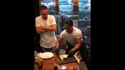 La Curiosa Visita de Ribéry al Cocinero Salt Bae