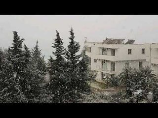 Pa koment - Dhërmiu mbulohet nga bora - Top Channel Albania - News - Lajme