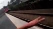 IMPRESSIONANTE Mulher escapa da morte em estação de trem Woman escapes death train station Brazil