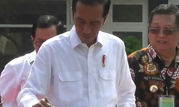 Presiden Jokowi Resmikan 4 Proyek Rusun dan Jembatan di Tulungagung