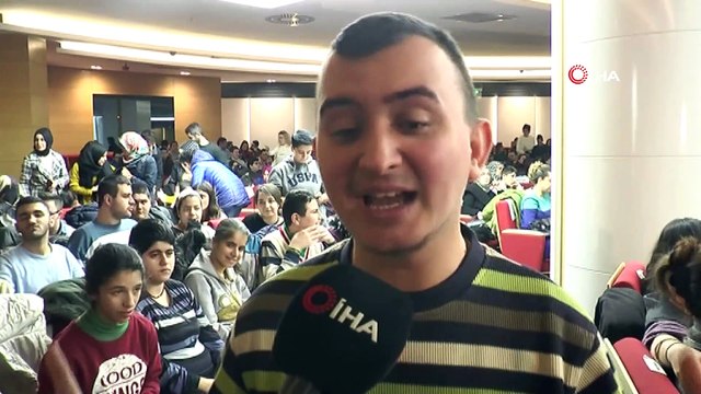 ‘Bir Dileğim Var’ projesi kapsamında engelli çocuklar hediyelerini aldı